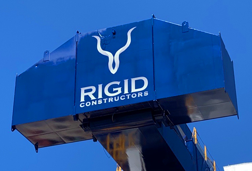 Rigid Crane Decal Installation